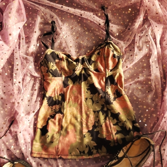 🦋🧚‍♀️Talula Aritzia Tank - Picture 3 of 5